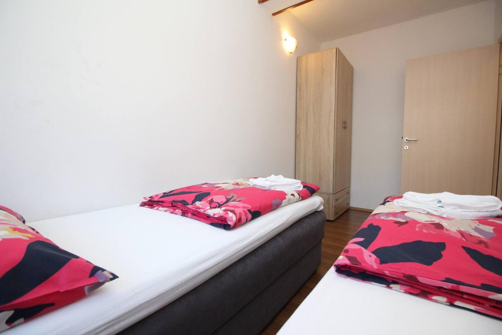 Apartments Kucar Baška Екстериор снимка