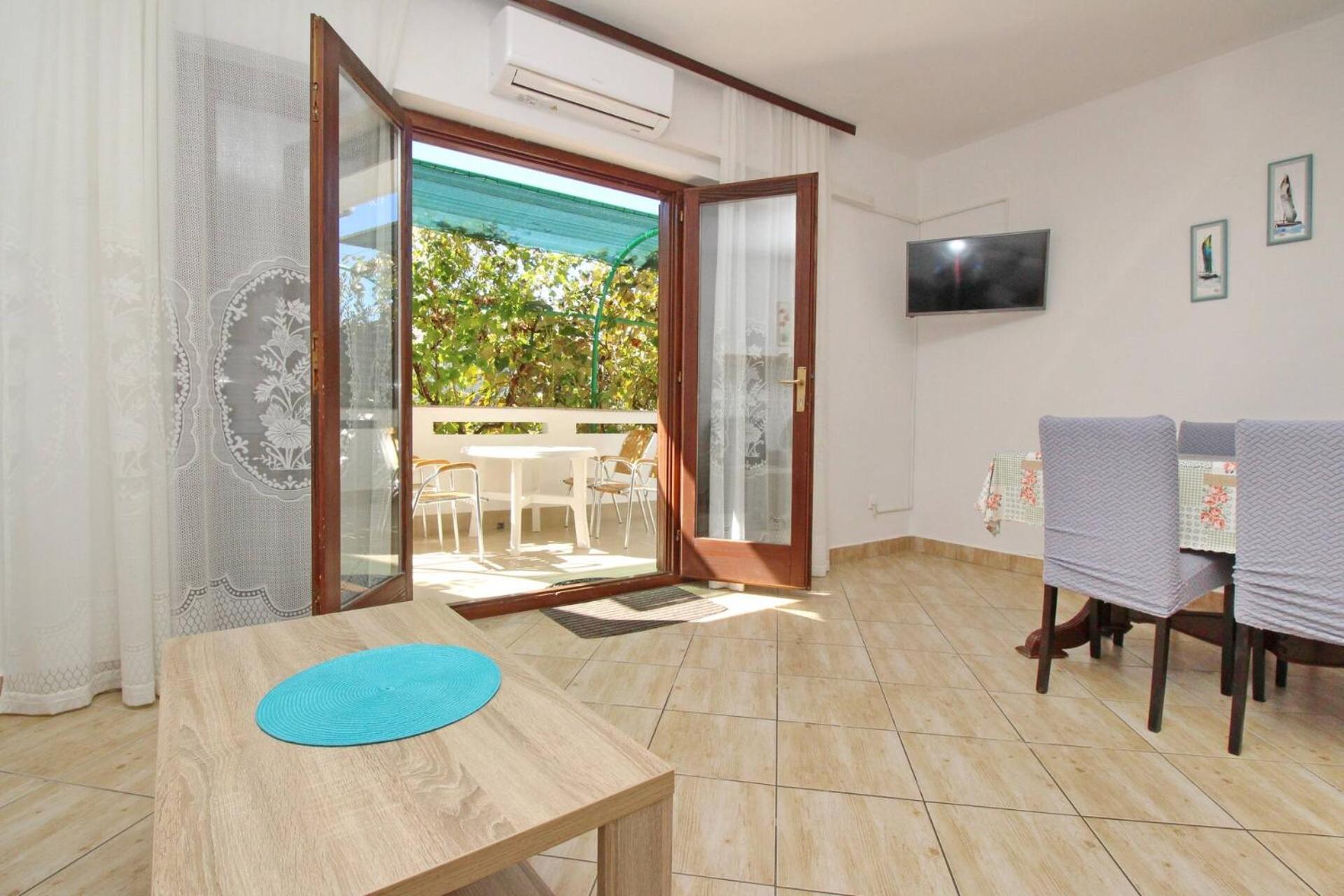 Apartments Kucar Baška Екстериор снимка